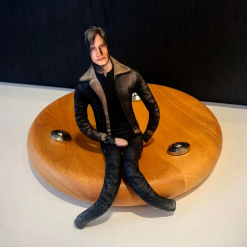 10cm Resident Leon·Scott·Kennedy Soft Plushies Decompression Bending Doll    Gifts Cute Ashley Stuffed Toy Pendant Doll Collect